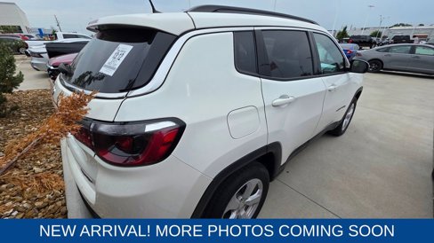Used 2021 Jeep Compass Latitude w/ Convenience Group image 3