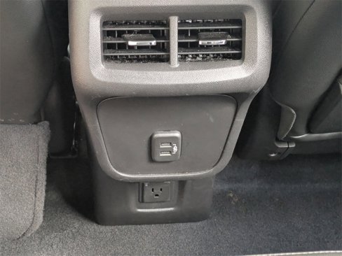 Used 2024 GMC Terrain SLT image 14