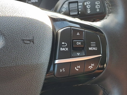 Certified 2022 Ford Escape SE w/ SE Sport Appearance Package image 21