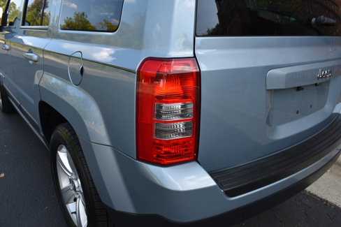 Used 2014 Jeep Patriot Latitude w/ Sun/Sound Group image 38