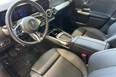 Certified 2024 Mercedes-Benz EQB 300 4MATIC image 10