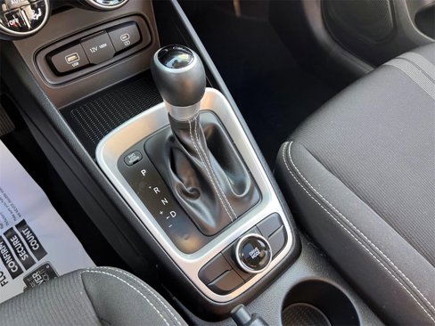 Certified 2023 Hyundai Venue SEL image 18