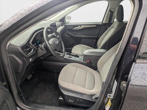 Used 2021 Ford Escape SE w/ SE Sport Appearance Package image 14