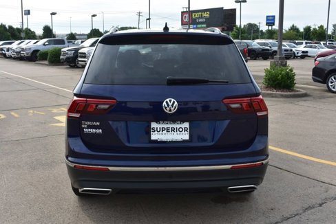 Used 2021 Volkswagen Tiguan SE image 6