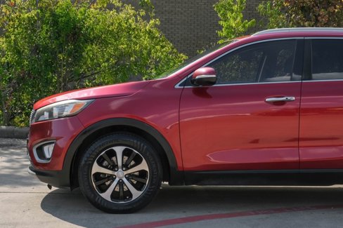 Used 2017 Kia Sorento EX image 16