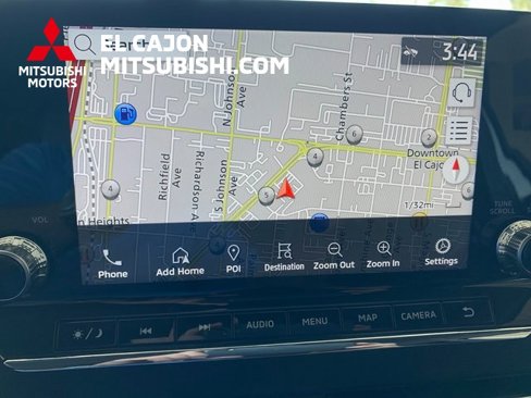 Used 2024 Mitsubishi Outlander SE image 19