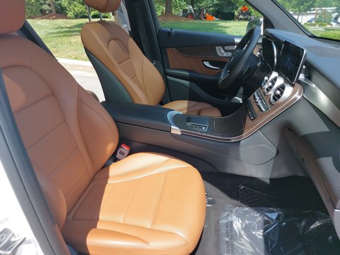Used 2020 Mercedes-Benz GLC 300 image 9
