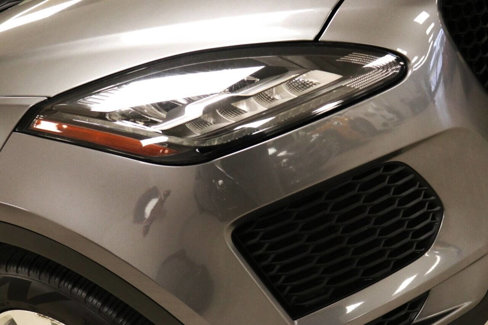 Used 2020 Jaguar E-PACE SE image 91