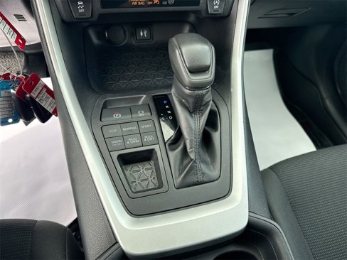 Used 2019 Toyota RAV4 LE image 26