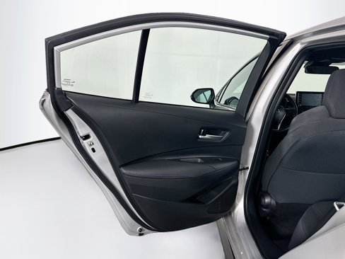 Used 2020 Toyota Corolla SE image 25