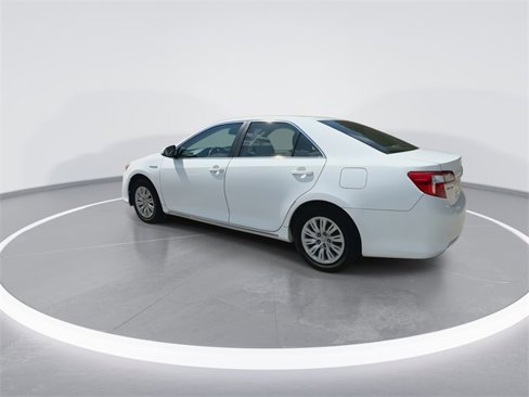 Used 2013 Toyota Camry LE image 6