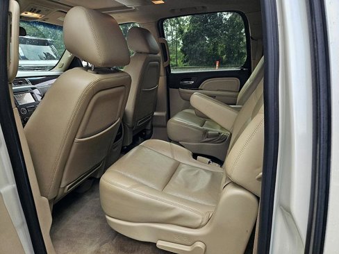 Used 2014 GMC Yukon XL Denali image 8