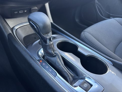 Used 2023 Chevrolet Malibu LT image 24
