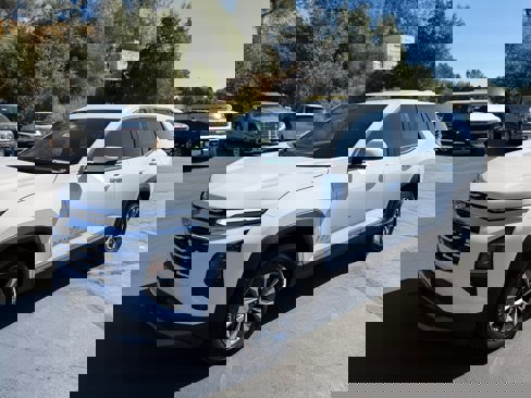 New 2026 Chevrolet Equinox LT image 1