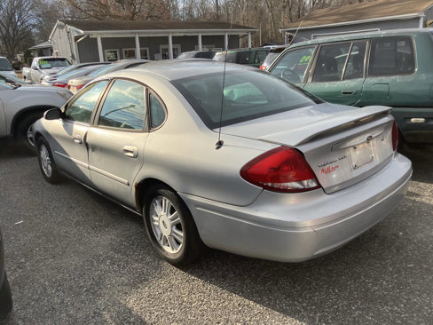 Used 2007 Ford Taurus SEL image 7