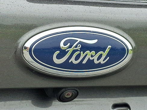 Used 2018 Ford Escape SE w/ SE Sport Appearance Package image 28