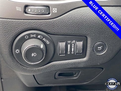 Used 2019 Jeep Cherokee Limited image 17