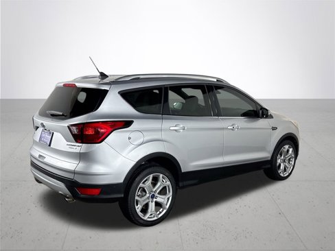 Used 2019 Ford Escape Titanium image 6