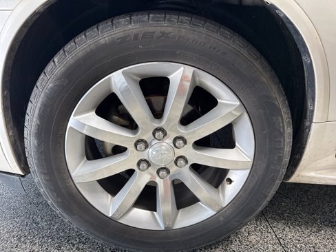 Used 2014 Buick Enclave Premium image 3