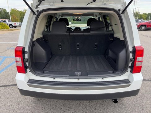 Used 2016 Jeep Patriot Sport w/ Power Value Group image 5