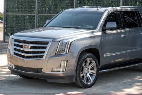 Used 2019 Cadillac Escalade ESV Luxury image 8