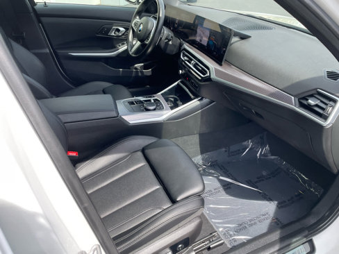 Used 2024 BMW 330i Sedan image 10