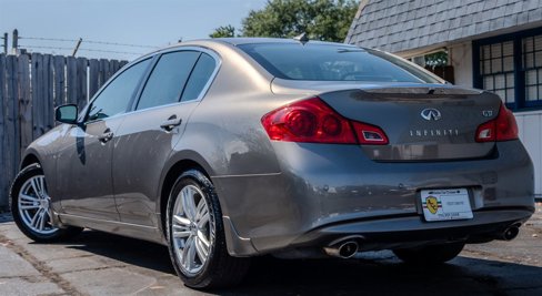 Used 2010 INFINITI G37 Journey w/ Premium Pkg image 3