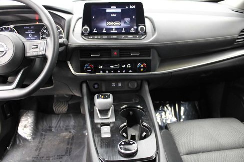 Used 2024 Nissan Rogue SV image 24