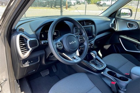 Used 2023 Kia Soul LX w/ Option Group 015 image 9