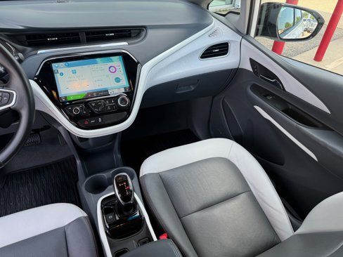 Used 2017 Chevrolet Bolt Premier w/ Driver Confidence II Package image 14