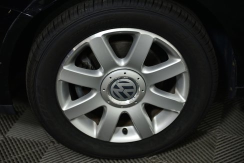 Used 2009 Volkswagen Rabbit S image 9