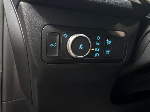 Used 2020 Ford Escape SEL image 26