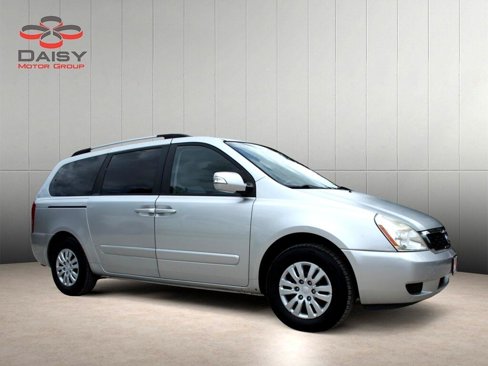 Used 2012 Kia Sedona LX image 3