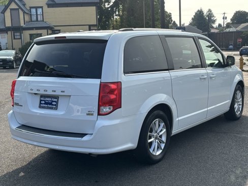 Used 2019 Dodge Grand Caravan SXT image 9