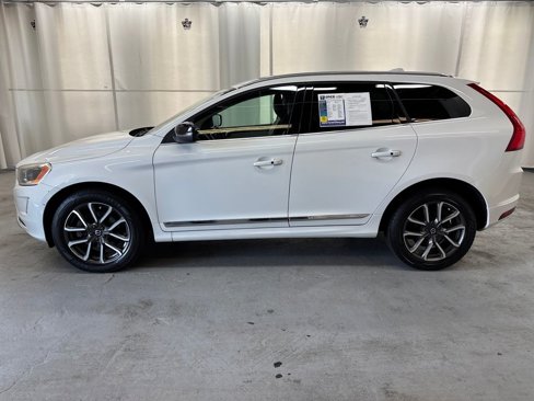 Used 2017 Volvo XC60 T6 Dynamic w/ Climate Package image 2