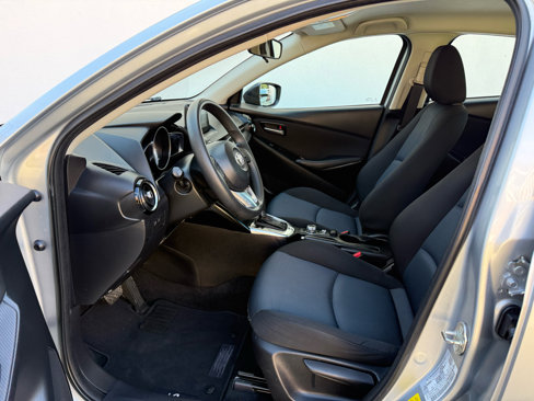Used 2018 Toyota Yaris iA image 13