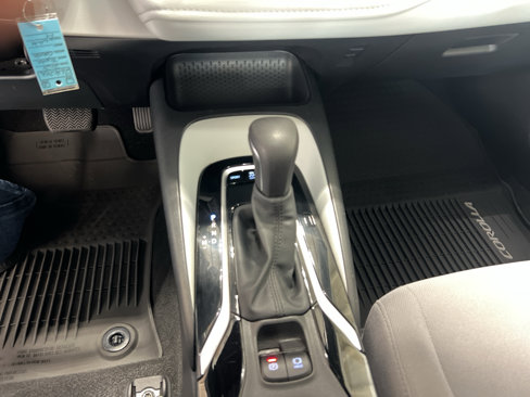 Used 2021 Toyota Corolla SE image 19