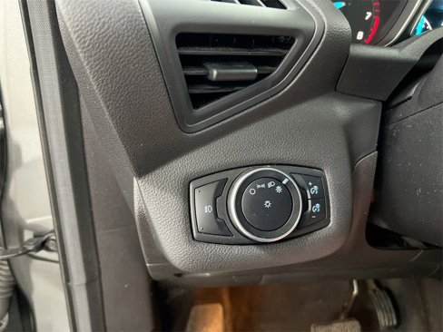 Used 2015 Ford Escape SE image 16