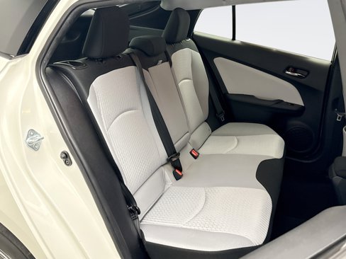 Used 2017 Toyota Prius Two image 17