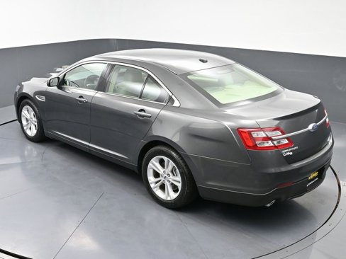 Used 2017 Ford Taurus SE image 41