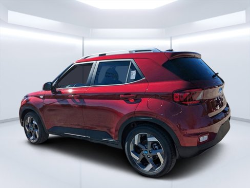 New 2025 Hyundai Venue SEL image 5