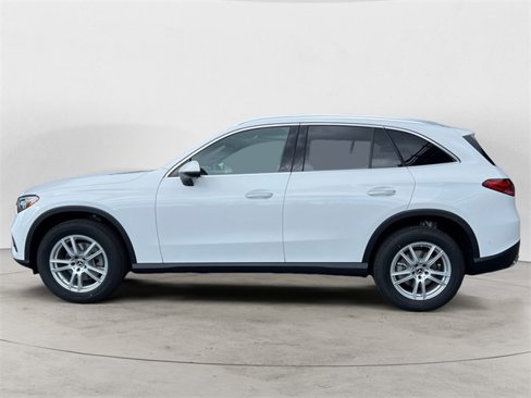 New 2025 Mercedes-Benz GLC 300 4MATIC image 2