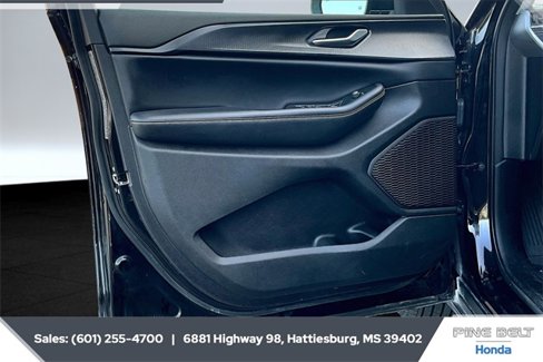 Used 2023 Jeep Grand Cherokee L Laredo image 17