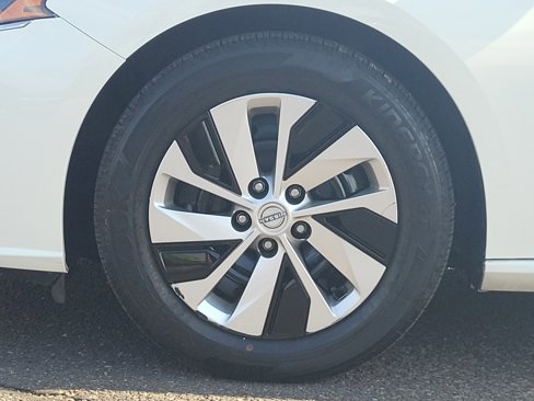Used 2024 Nissan Altima 2.5 S image 25