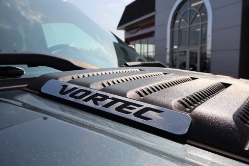Used 2013 GMC Sierra 2500 SLE w/ SLE Preferred Package image 2