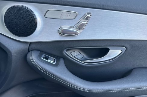 Used 2018 Mercedes-Benz C 300 Sedan image 20