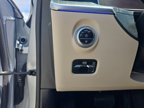Certified 2022 Mercedes-Benz C 300 4MATIC Sedan image 12