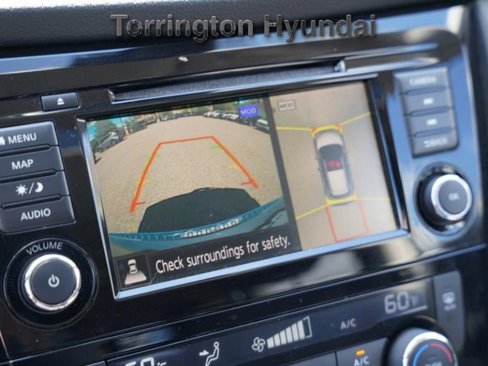 Used 2019 Nissan Rogue SV w/ Sun & Sound Touring Package image 27