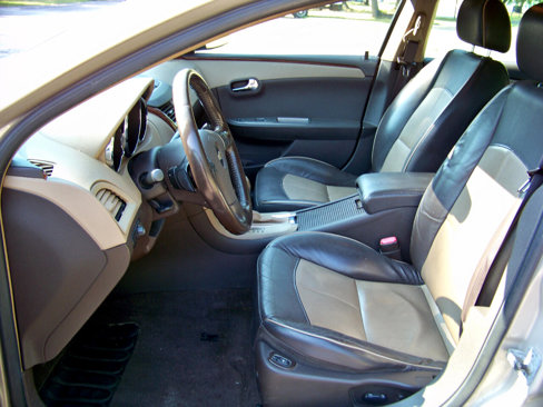 Used 2009 Chevrolet Malibu LTZ image 13