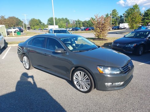 Used 2014 Volkswagen Passat 1.8T Sport image 3